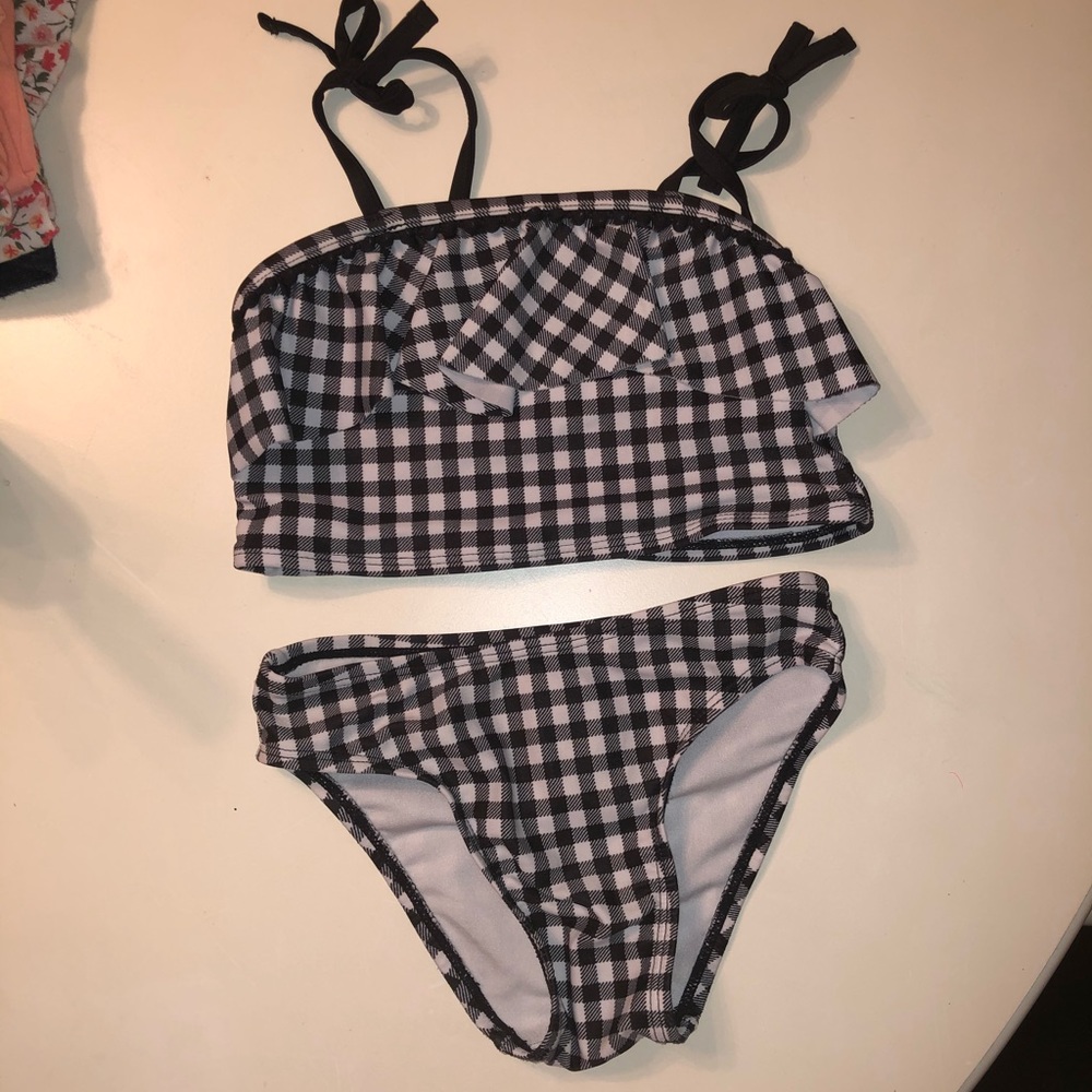Girls swimsuit